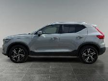 2025 Volvo XC40 Core Bright Theme - Photo 2