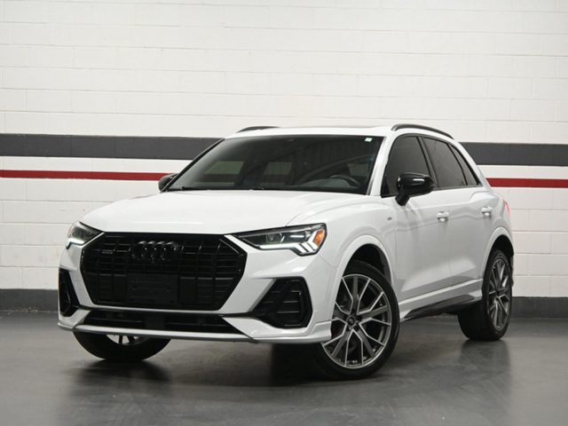 2023 Audi Q3 Technik S-Line Sport Black Optics 360CAM SONOS Ambi