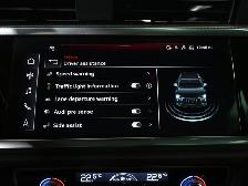 2023 Audi Q3 Technik S-Line Sport Black Optics 360CAM SONOS Ambi - Photo 20