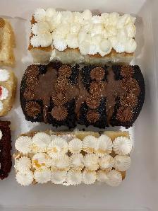 Wedding cake tasting box, custom cakes  GTA - Photo 8