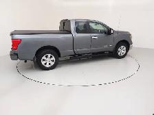 2018 Nissan Titan SV|KING CAB|4X4|LTHR|HTD SEATS/WHEEL|SPLIT BEN - Photo 11