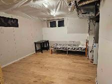 basement rental in port Whitby - Photo 6