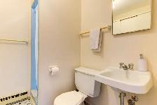 Comfortable, fully furnished and air-conditioned rooms for rent - Photo 8