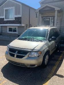 2005 Dodge Caravan (LOW Kilometres : 224700kms) - Photo 2
