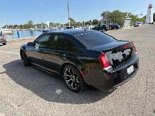 Chrysler 300S Gloss Black Exc Condition $16,900 - Photo 2