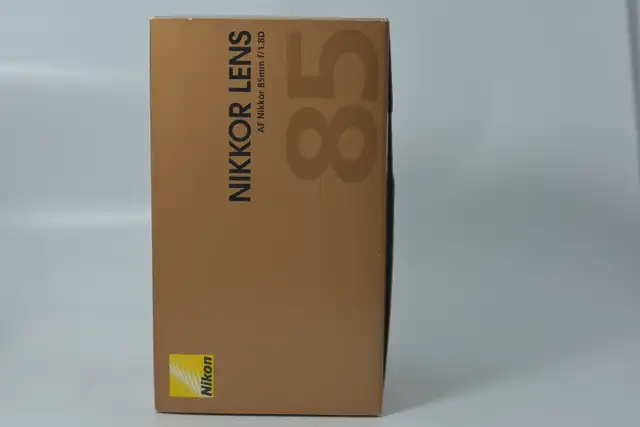 Nikkor Lens AF 85mm f1.8 D ID 3048