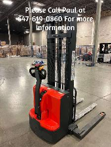 Brand New Electric Pallet Stacker