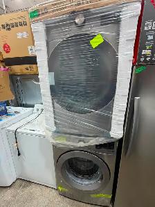 Washer Dryer Set - 27' LG 4.5 / 7.4 Front Load