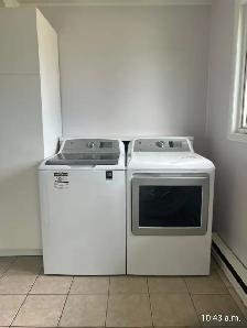 3 BEDROOM UNIT- MAIN FLOOR OF HOUSE - Photo 6
