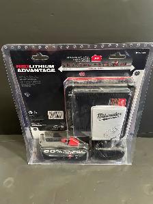 New Milwaukee 48-59-1880 8.0AH Kit - Photo 2