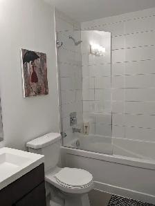 Luxury 2 Bedroom 2 Bath Townhouse Condo for Rent - 2 Parking! - Photo 8
