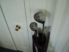 CHILD'S  - KIDS RIGHT HANDED  GOLF CLUBS  -  AGES 9 - 12 - Photo 5