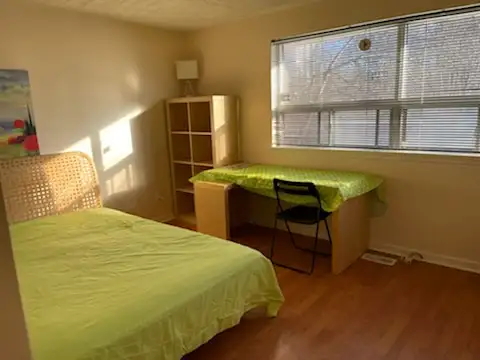A Beautiful Fully Furnished Unit for a single Professional
