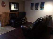 5 min Walk to Whitehorn Train/ 15 min Downtown/Near Airport - Photo 10