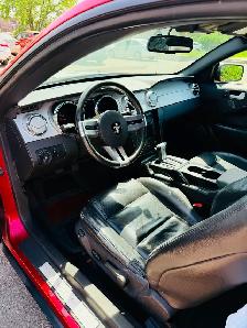 2009 Ford Mustang  – Premium Pack, V6, Aut Exceptional Condition - Photo 3