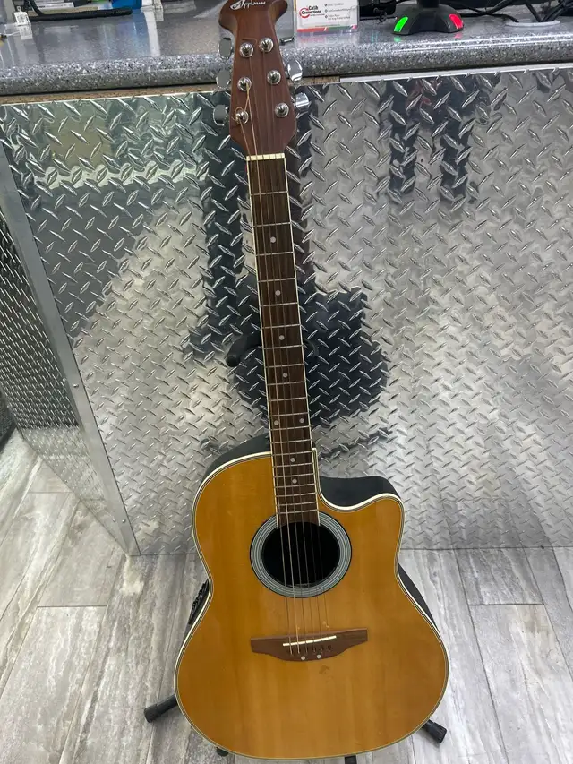 Applause By Ovation AE-136 Electric Guitar
