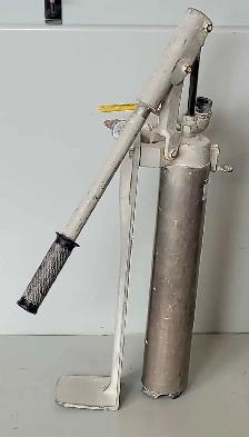 Can-Am Mud Pump (28497766) - Photo 2