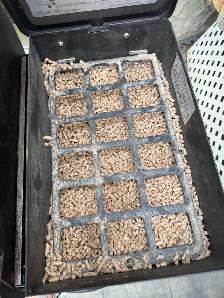 Broil King Crown Pellet Smoker - Photo 5