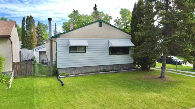 3 BEDROOM FAMILY HOME W/ A FINISHED BASEMENT