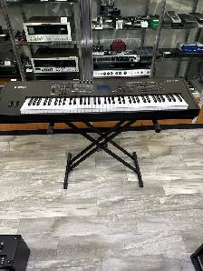 Yamaha S70 XS 76 Key Master Keyboard
