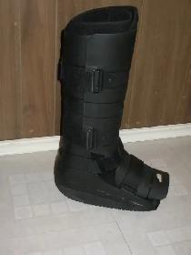 Adult and Youth Adjustable Crutches - Photo 5