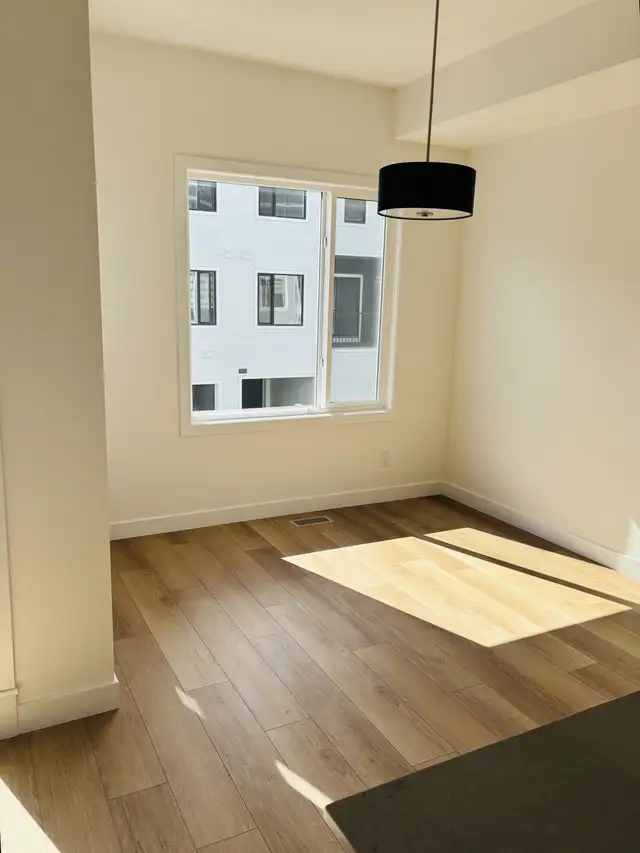 4 Beds 2.5 Baths - Townhouse