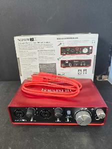 SCARLETT 2I2 2ND GENERATION AUDIO INTERFACE - Photo 2
