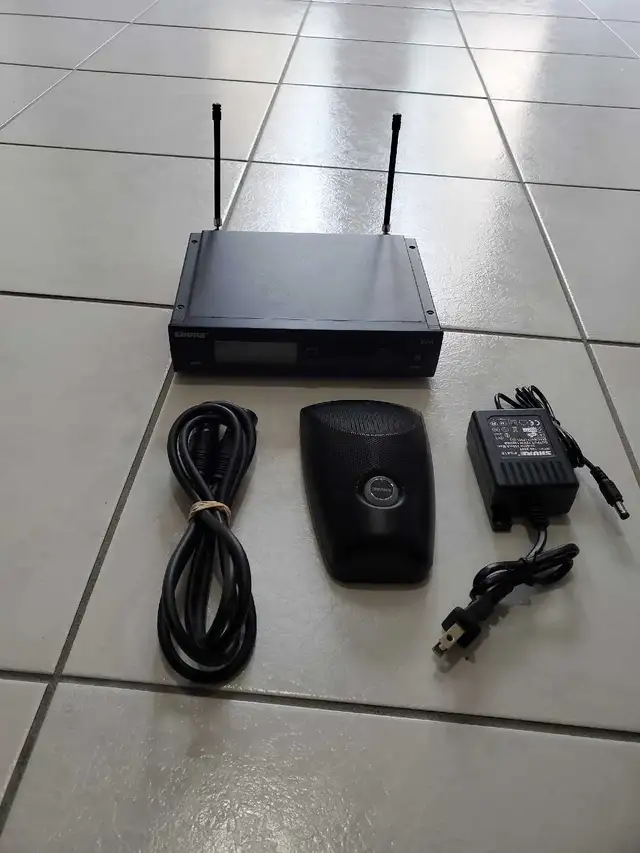 Shure SLX Wireless Microphone Boundary System