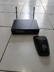 Shure SLX Wireless Microphone Boundary System - Photo 2