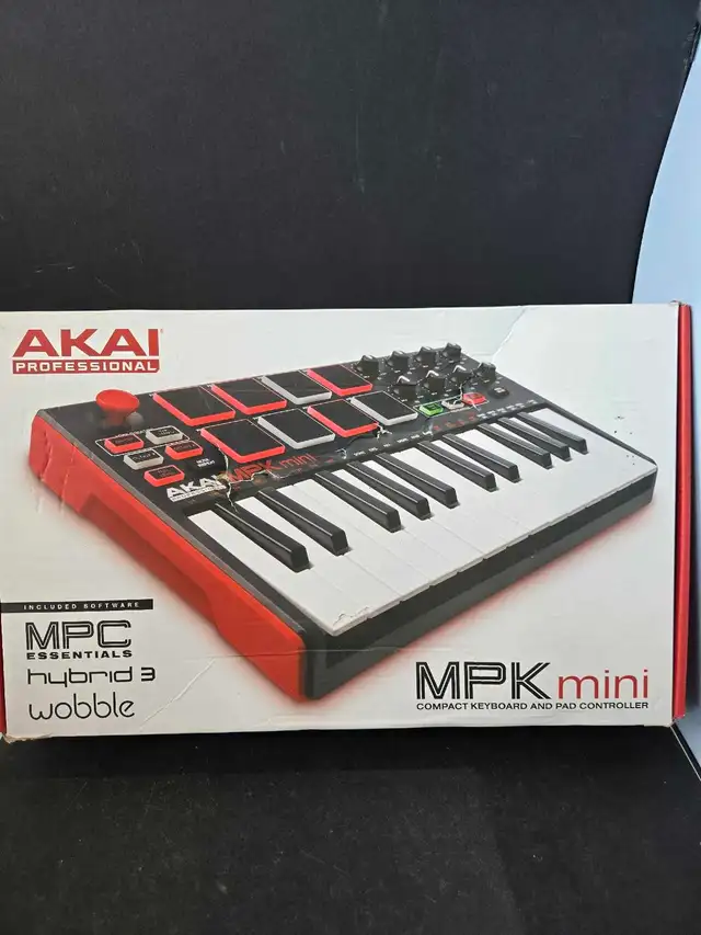AKAI MPK MINI COMPACT KEYBOARD AND PAD CONTROLLER