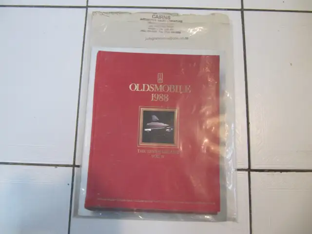 Oldsmobile 1988 The Tenth Decade Vol II Original Product Brochur