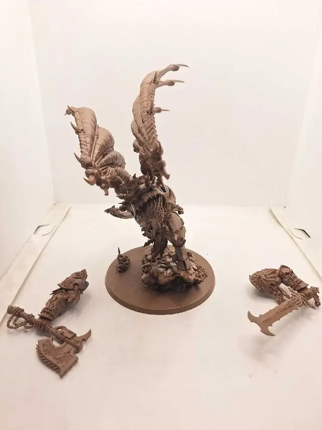 Warhammer 40k World Eaters Angron Primed Brown Not Glued on base