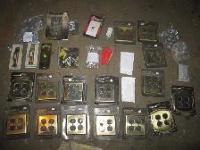 VARIOUS ELECTRICAL PARTS BOXES SWITCHES PLUGS LIGHT BULBS ETC - Photo 4