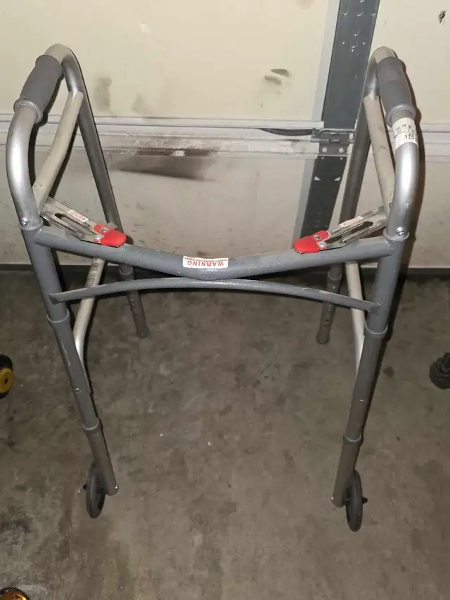 Walker Foldable