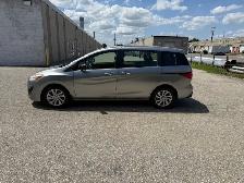 2012 MAZDA5 MINIVAN - Photo 3