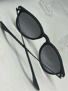 Ray-Ban Erika Classic (RB4171 Polarized black sunglasses - Photo 7
