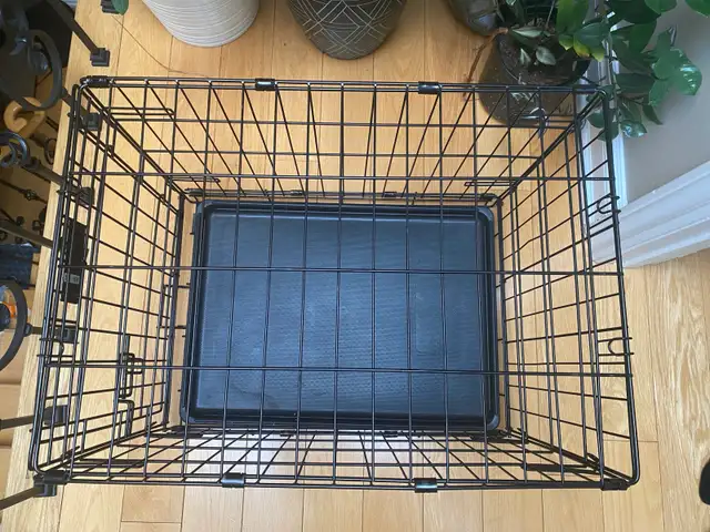 2 Dog Crates For Sale Like New