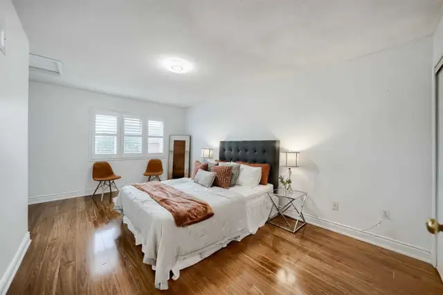 Spacious Furnished Room Available in a Beautiful Detached Home