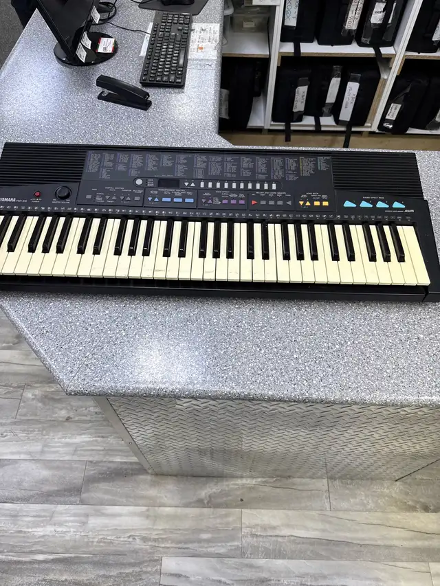 Yamaha PSR-310 Keyboard