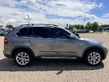 2011 BMW X5 50i - Photo 11