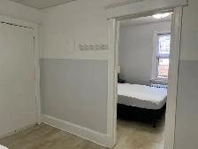 Bright Fully Furnished Bachelor Apt with Sun Porch - Photo 5