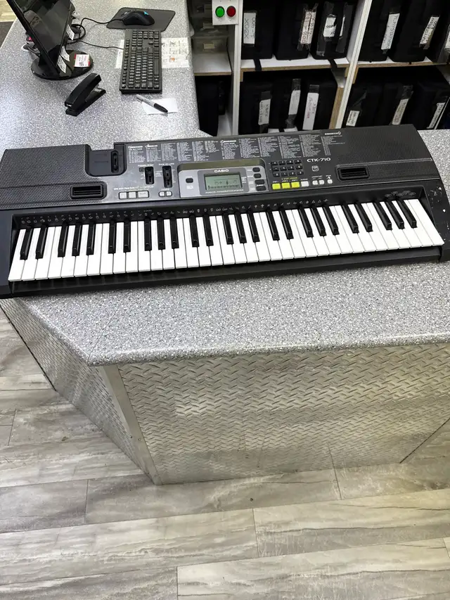 Casio CTK-710 Keyboard