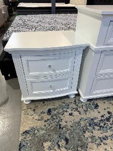 White 6 drawer dresser - Photo 4