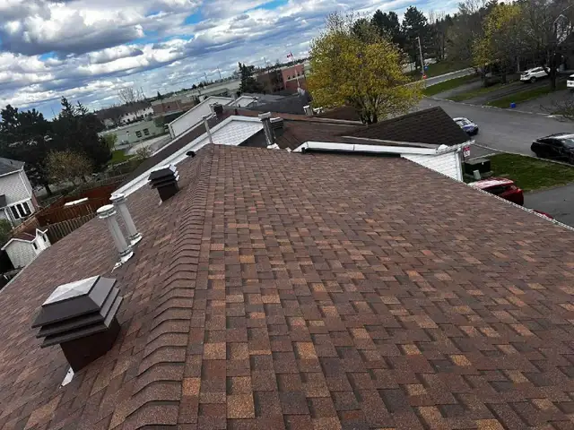 Hiring Experienced Shinglers Roofers and Labourers