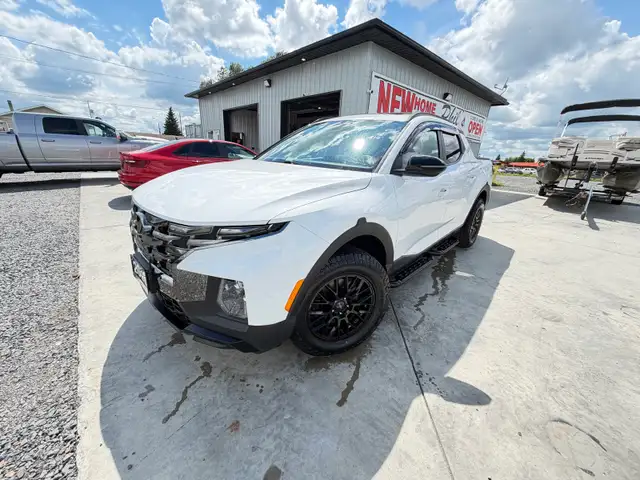 2023 HYUNDAI SANTA CRUZ LIMITED 4X4  ONLY 26,000KMS  CERTIFIED