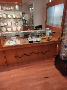 SHOWCASES, JEWELLERY SAFES & WALL CABINETS FOR SALE - Photo 2