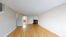 SPACIOUS THREE BEDROOM TOWNHOME BY HOSPITAL - Photo 5