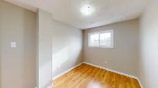 SPACIOUS THREE BEDROOM TOWNHOME BY HOSPITAL - Photo 14