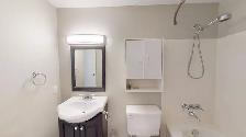 SPACIOUS THREE BEDROOM TOWNHOME BY HOSPITAL - Photo 15