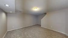 SPACIOUS THREE BEDROOM TOWNHOME BY HOSPITAL - Photo 21